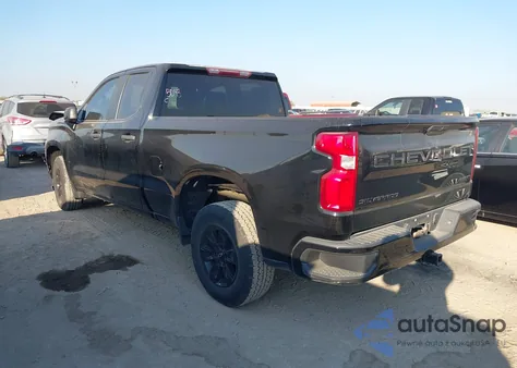 2021 Chevrolet Silverado 1500 2Wd Standard Bed Custom z USA, uszkodzony, nr VIN 1GCRWBEK6MZ319965